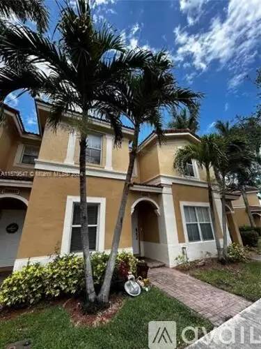 Main picture of 12805 SW 31st Ct