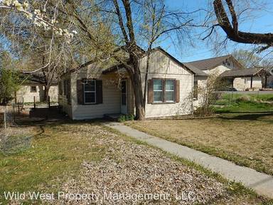 Main picture of 1025 NE 3rd St