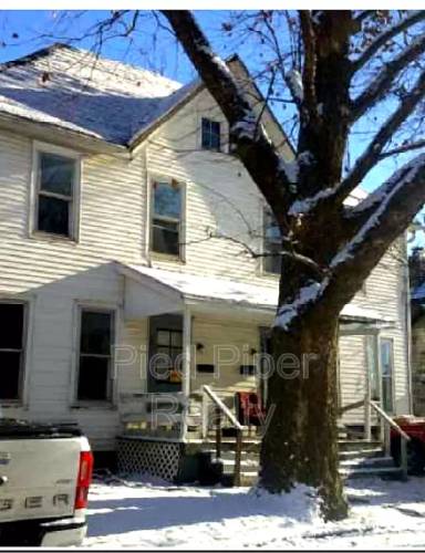Main picture of 311 N Chicago Ave