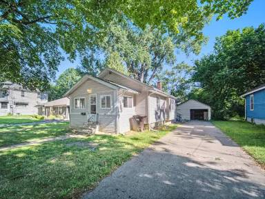 Main picture of 128 W Mansion St