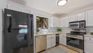 Main picture of 270 Channing Way