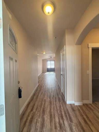 Main picture of 2612 N Fox Ln