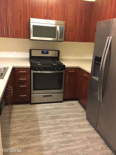 Main picture of 11120 Huston St