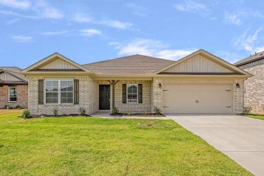 Main picture of 132 Ocean Springs Ave