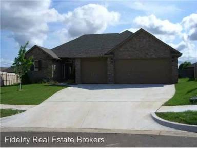 Main picture of 1720 NW 162nd Cir