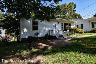 Main picture of 1104 Roanoke Ave