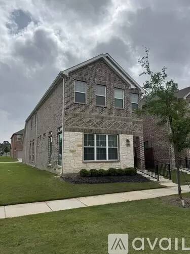 Main picture of 6213 Queens Path