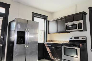 Main picture of 3001-3003 S. Compton
