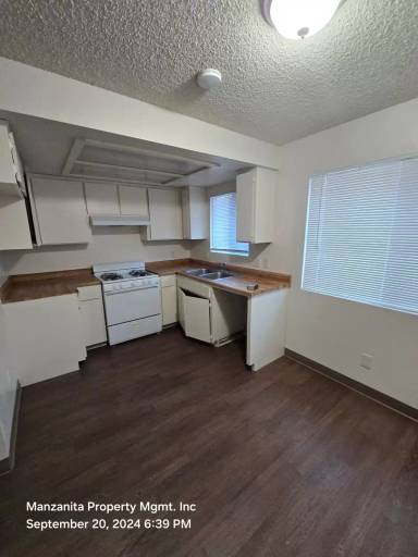 Main picture of 3412 Park St