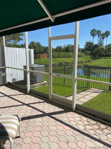 Main picture of 8532 SW 139th Ter