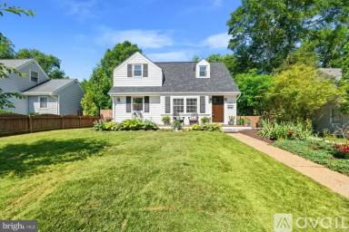 Main picture of 6910 Duke Dr