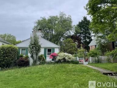 Main picture of 8614 Ridge Rd
