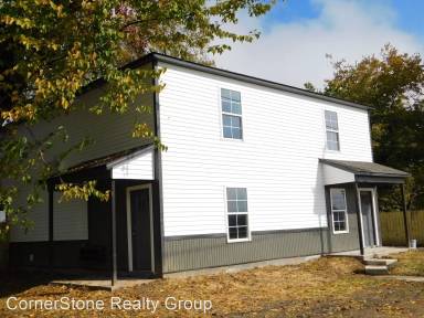 Main picture of 109 NW Saint St