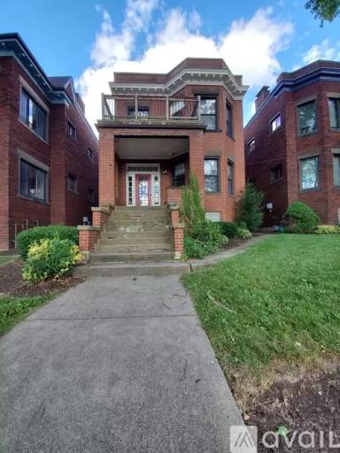 Main picture of 42 N Meadowcroft Ave