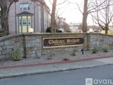Main picture of 113 Oak Ln