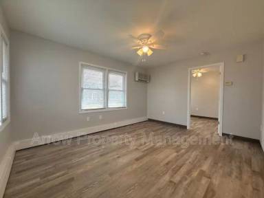 Main picture of 407 H St