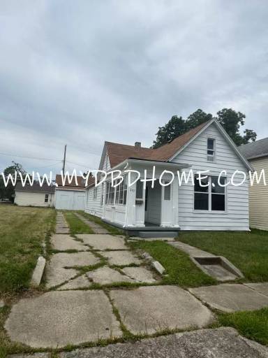 Main picture of 207 Esmond St