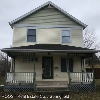 Main picture of 924 S Center St