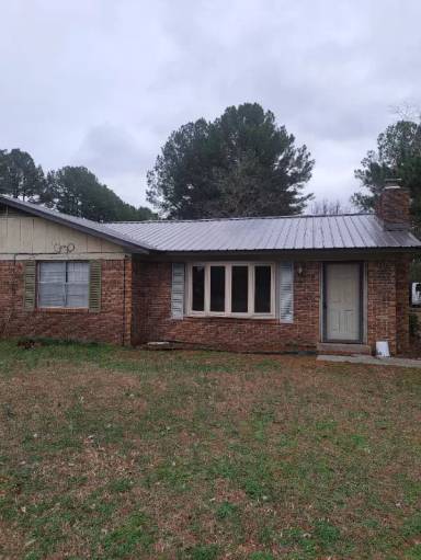 Main picture of 739A Main St