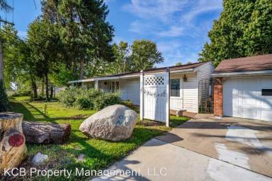Main picture of 1004 W Lincoln Rd