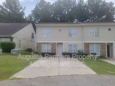 Main picture of 402 Wilcox Pl