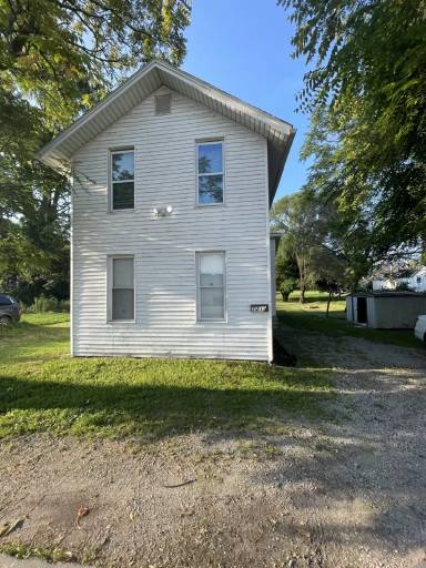 Main picture of 227 Hathaway St