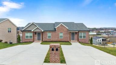Main picture of 400 Crest Dr SW