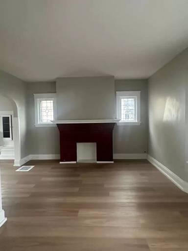 Main picture of 474 E 120th St