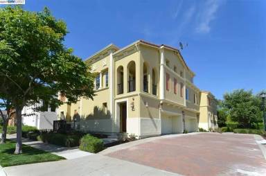 Main picture of 2811 Quarryhill Ave