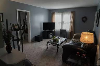 Main picture of 117 Jackson Ave