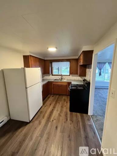 Main picture of 271 Garfield Ave E