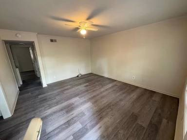 Main picture of 901 Park Ln