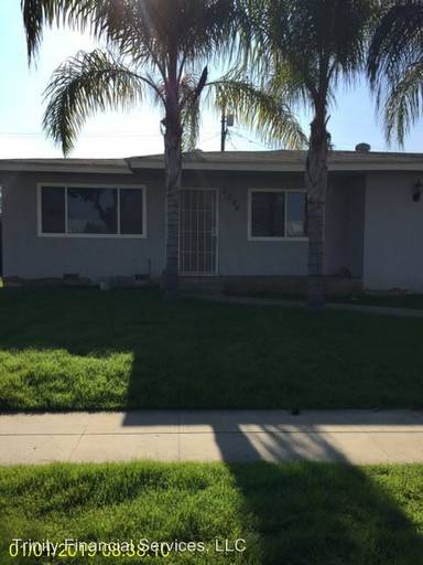 Main picture of 2034 E Acacia Ave