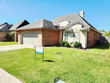 Main picture of 212 Cedar Grove Dr