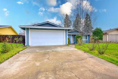 Main picture of 7112 Forbs Way