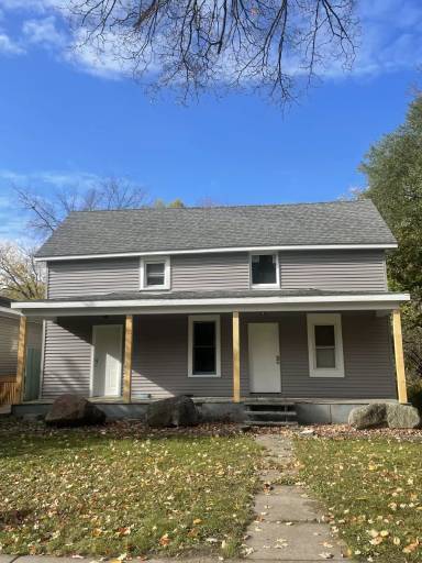 Main picture of 624 S Washington St
