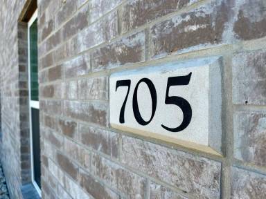 Main picture of 705 Tower Mill Ct