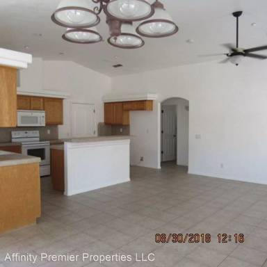 Main picture of 1671 Magnolia Dr