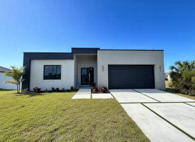 Main picture of 3544 NW 41st Pl