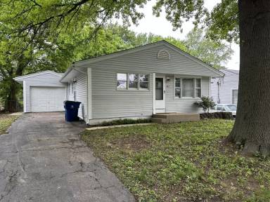 Main picture of 107 Anistasia Dr