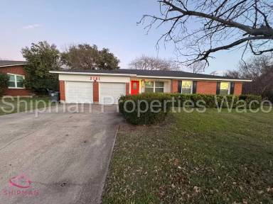 Main picture of 2101 La Porte Dr