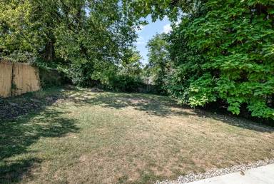 Main picture of 905 Terrace Dr