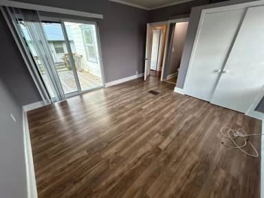 Main picture of 620 5th Ave W