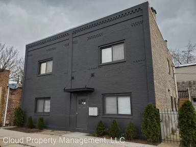 Main picture of 2401 S Leavitt St