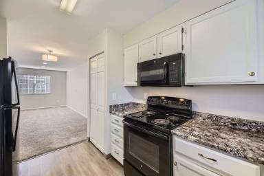 Main picture of 3445 S Ammons St