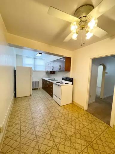 Main picture of 1510 Larpenteur Ave W