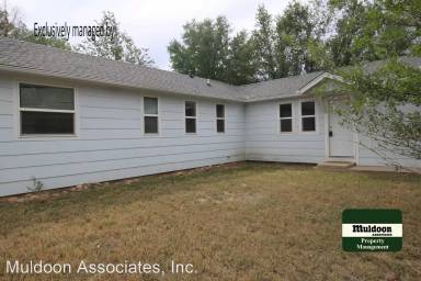 Main picture of 2535 Adams St