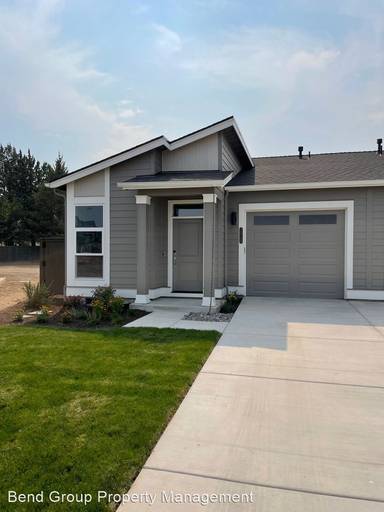 Main picture of 20709 SE Iron Horse Ln