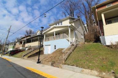 Main picture of 420 Beverly Ave