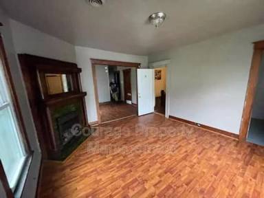 Main picture of 326 Home St